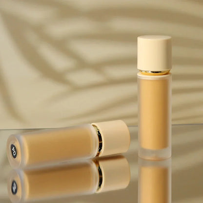 Ten-color liquid spot-lightening foundation concealer